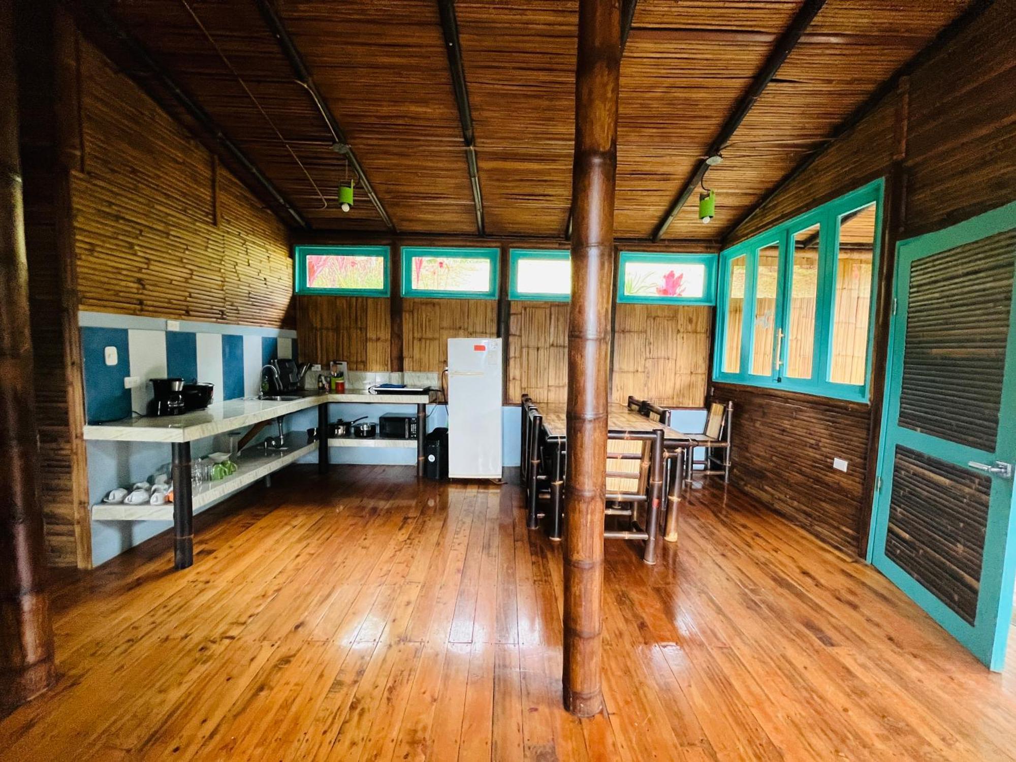 Casa De Bambu Villa Turrialba Exterior photo